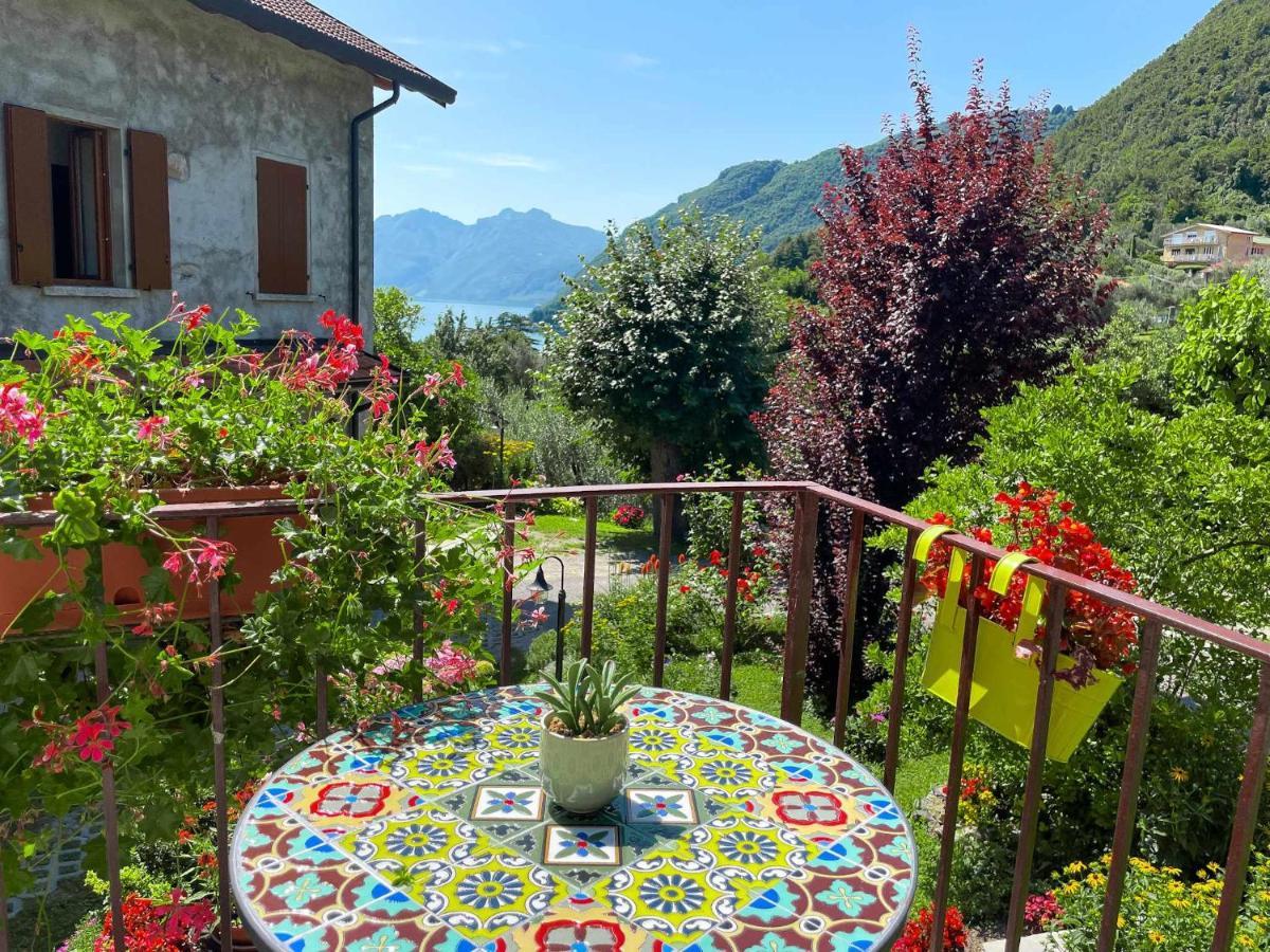 Breva Loft Tra Gli Ulivi Ed Il Lago Bellagio Bagian luar foto