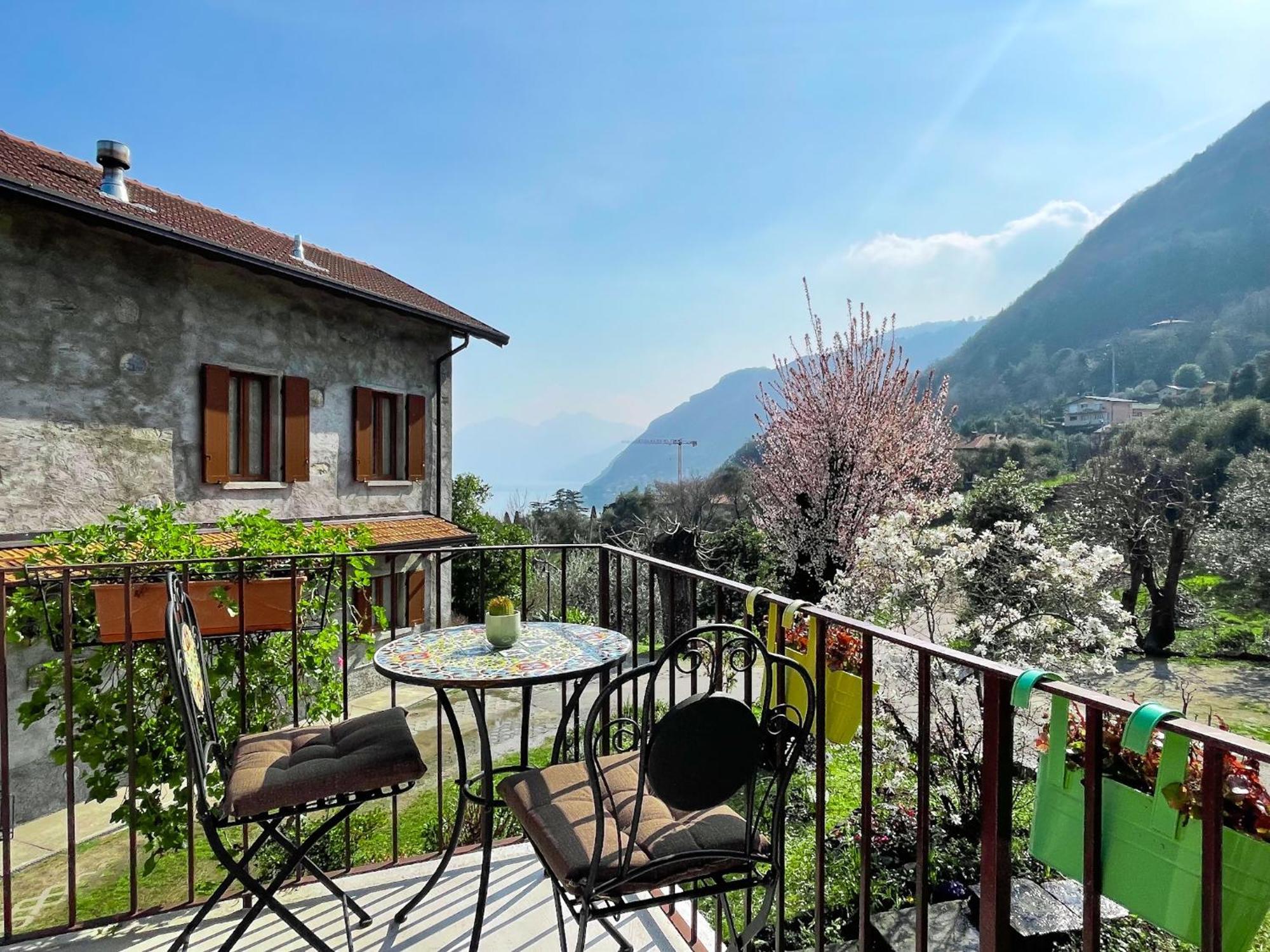 Breva Loft Tra Gli Ulivi Ed Il Lago Bellagio Bagian luar foto